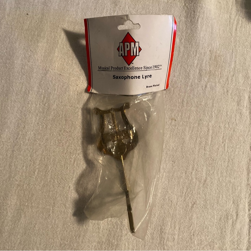 -APM Saxophone Lyre Brass Plated